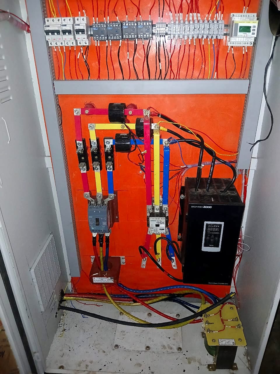 Inside the thyristor panel: breakers, busbars and the thyristor power controller